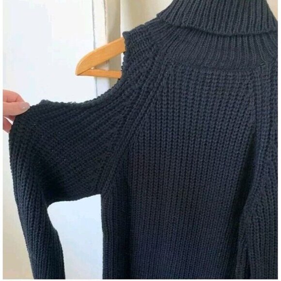 Alya Sweater Dress Size Medium Heavy Knit Ribbed Mock Turtleneck Cold Shoulder - Picture 5 of 6
